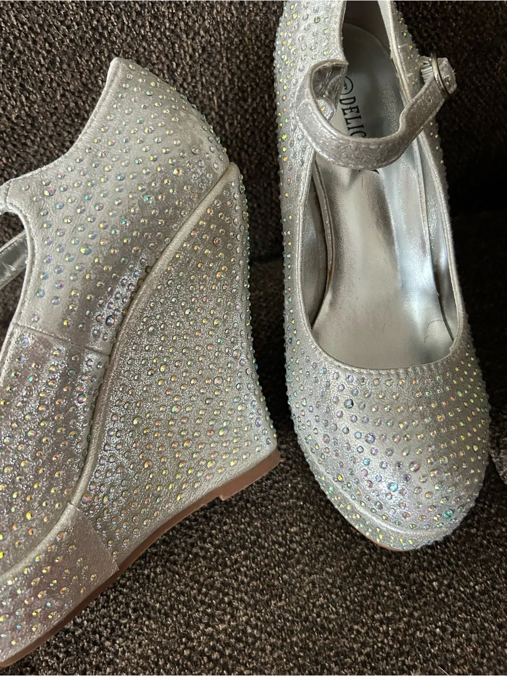 Delicacy Iridescent Silver Rhinestone wedge Shoes